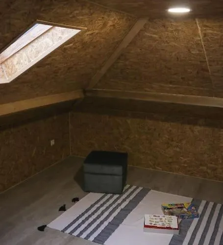 Perto Do Mar, Local - Espaço T2 Privativo Apartamento