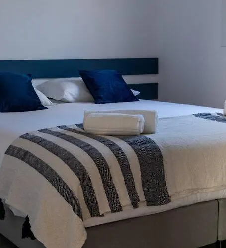 Perto Do Mar, Local - Espaço T2 Privativo